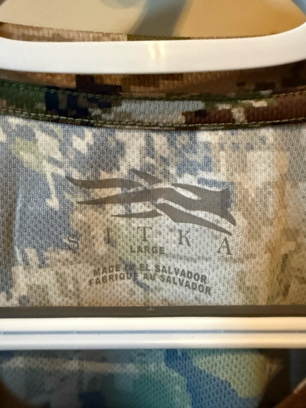 Men's Camo Long-Sleeve Performance Shirt - Green/Brown - Picture 3 of 3
